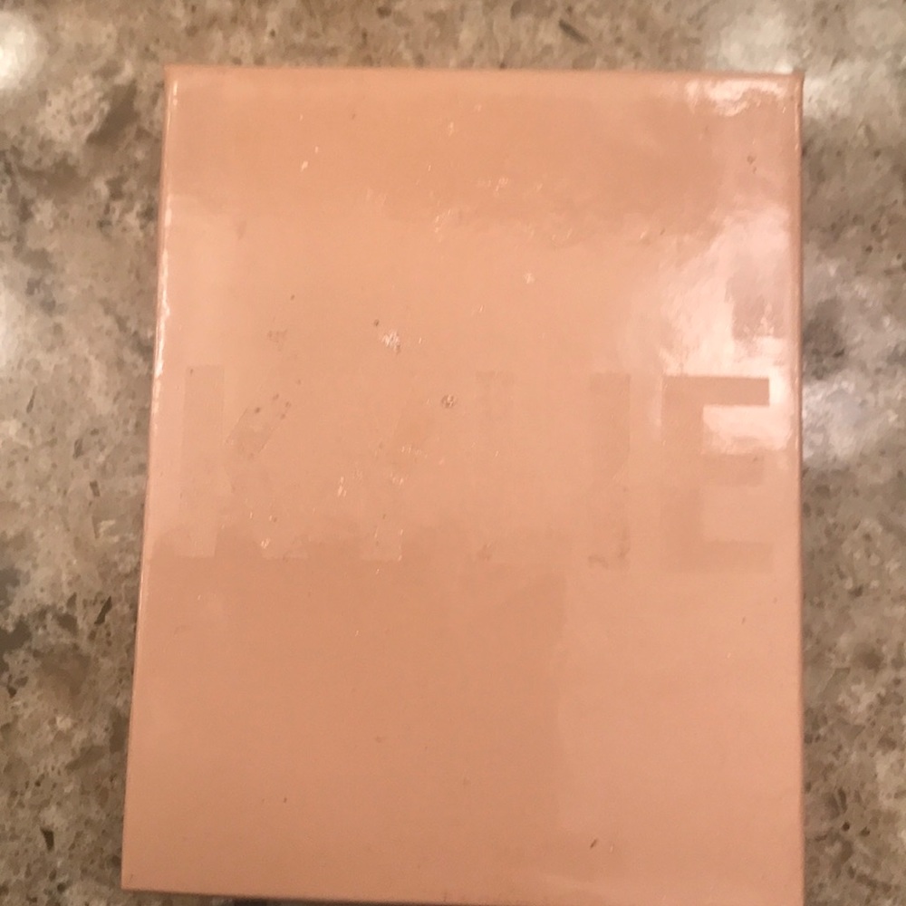 Kylie Jenner bronzer